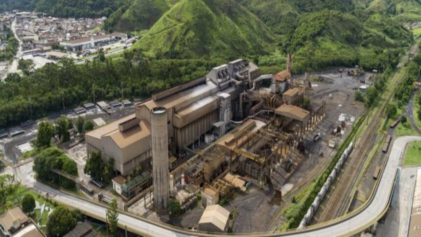 ArcelorMittal promete novas vagas de emprego após investir milhões com a produção de aço na unidade de Barra Mansa