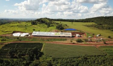 Entrando no mercado de energia renovável, a Harvest Minerals está construindo usina de energia solar capaz de suprir sua atividade na mineração