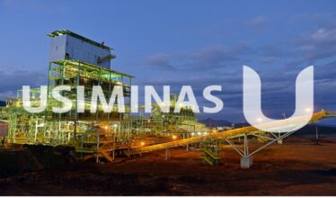 A Mineração Usiminas inaugurou um novo sistema para empilhamento dos rejeitos em Itatiaiuçu e irá encerrar o uso de barragens com esse projeto