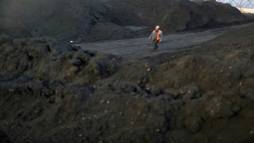 A mineradora Vale anunciou uma parceria com a Vulcan Minerals para a venda da mina de carvão Moatize e o Corredor Logístico Nacala por um total de U$ 270 milhões