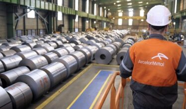 A gigante da mineração e siderurgia ArcelorMittal anunciou investimentos na casa dos bilhões para a usina de produção de aço localizada em Barra Mansa, visando a expansão nas operações